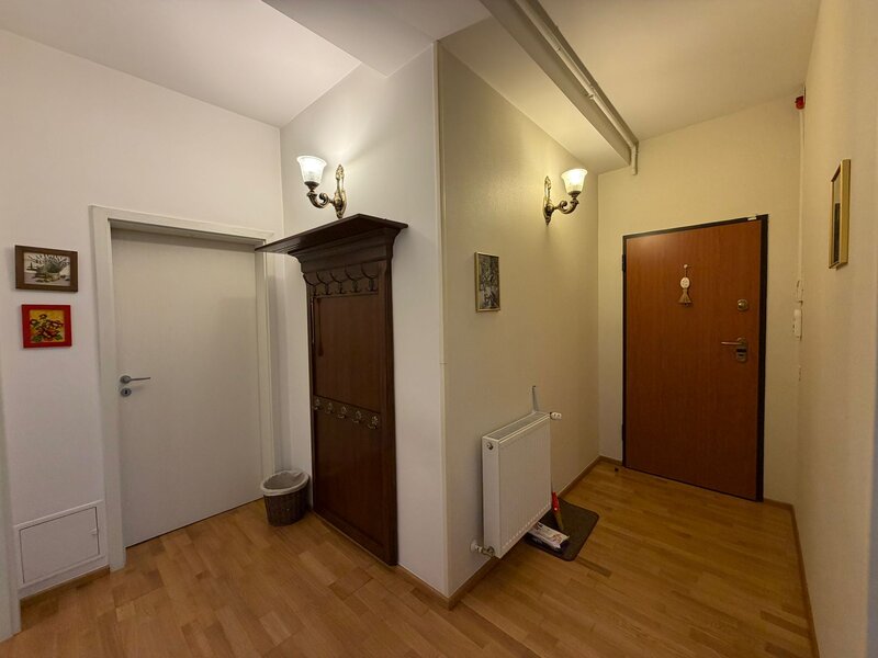 Arcul de Triumf, Herastrau, 2 camere, bloc 2006.